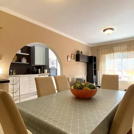 Castelos Da Rocha By Coral Appartement