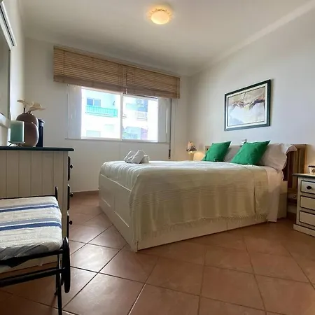 Castelos Da Rocha By Coral Appartement
