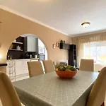 Castelos Da Rocha By Coral Apartman